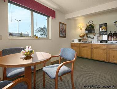 Super 8 By Wyndham I-39 Mendota
