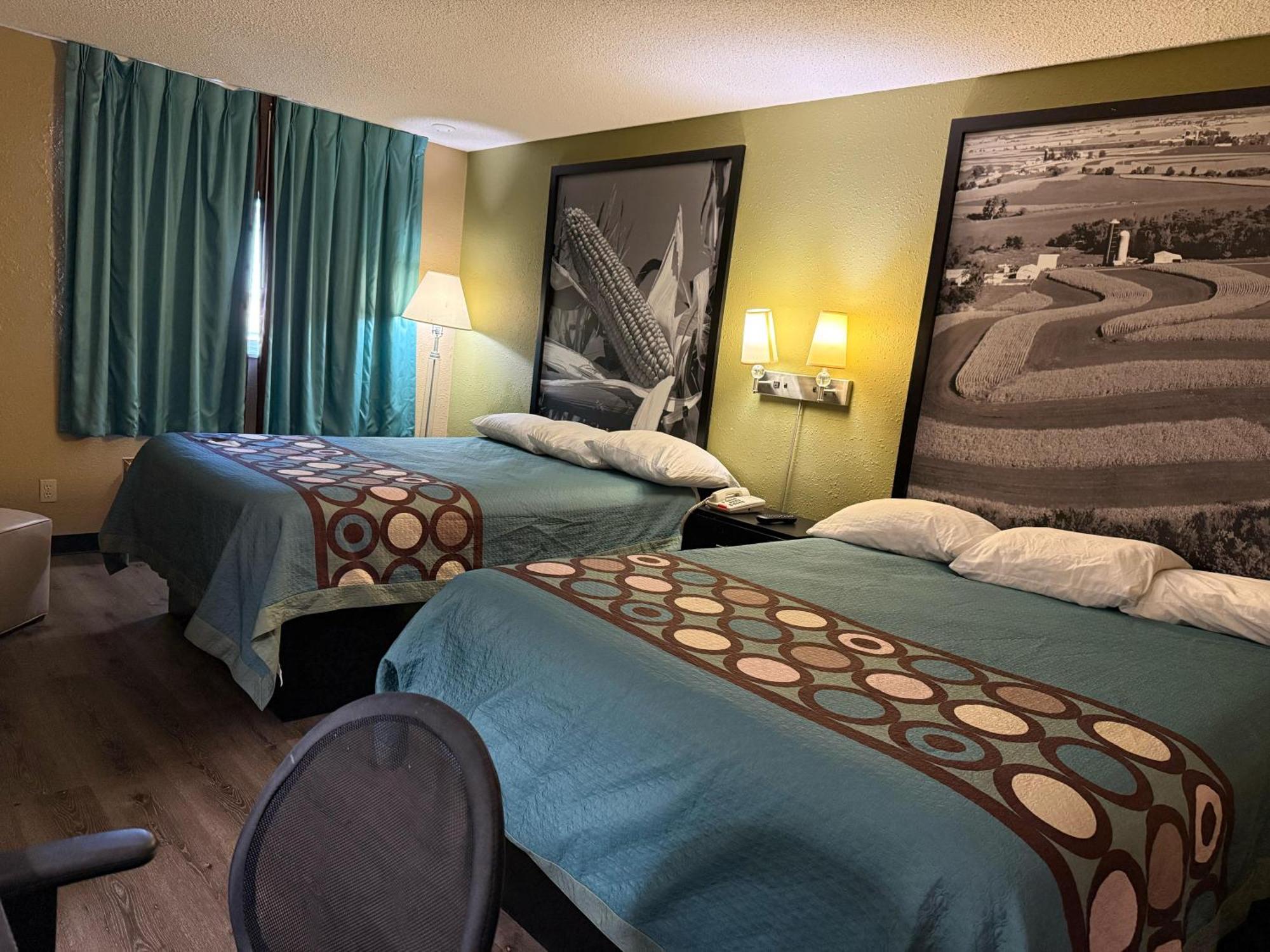 Hotel Super 8 By Wyndham I-39 Mendota