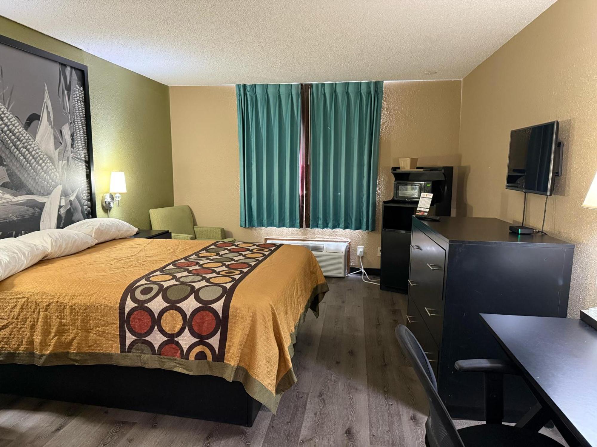 Super 8 By Wyndham I-39